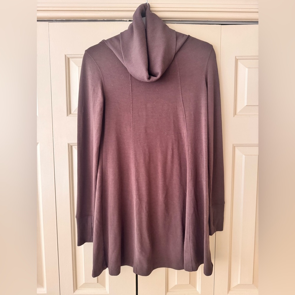 Medium Cabi Long Tunic-like Cowl Neck Sweater